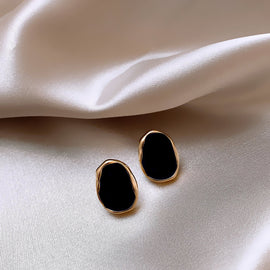 Irregular Design earrings