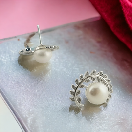 Leaf Pearl Earrings S925